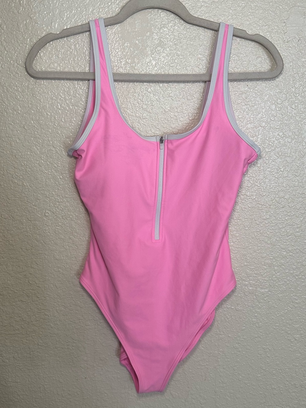 M‎ Barbie Pink & White Retro Style one Piece Swim suit - Old Navy Zip Up